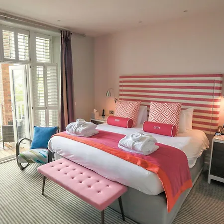 Hotel Harbour &