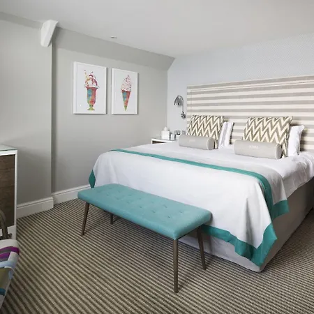 Harbour & Hotel 4*